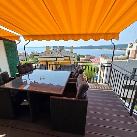 Provence アパート *